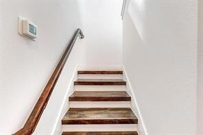 Building Photo - 138 Onini Ct