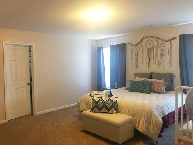 Building Photo - 616 Fountain Brook Ln