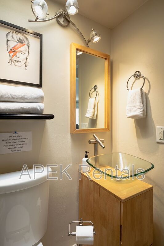 Building Photo - 2415 E Finley Rd