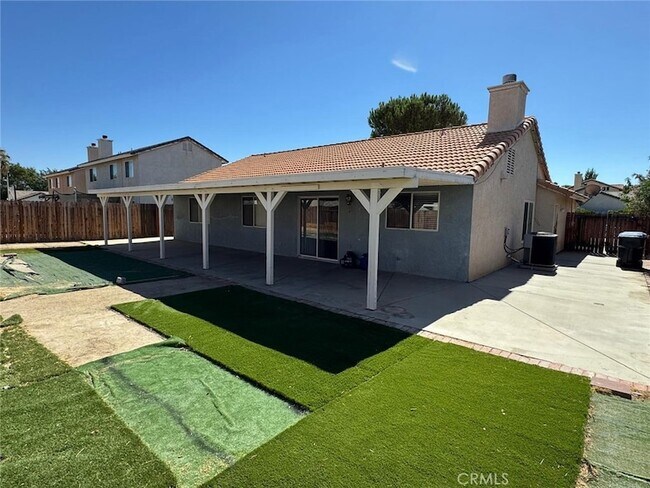 Building Photo - 1229 Onyx Dr