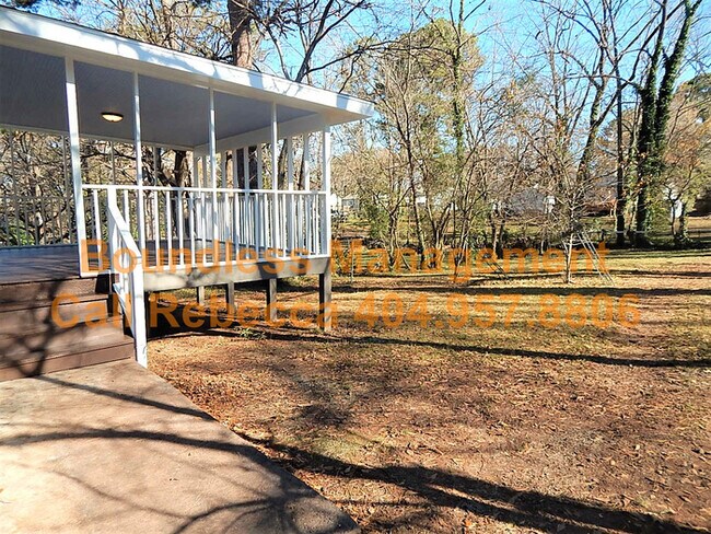 Building Photo - 2956 Akron St