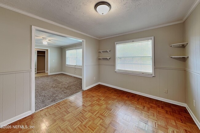 Building Photo - 3540 Calvados Ave