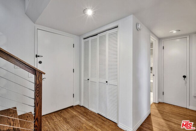 Building Photo - 24 Westwind St