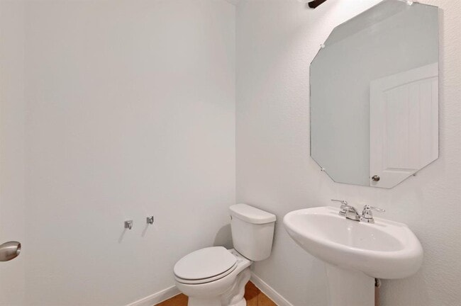 Building Photo - 2603 Kerri Strug Cove