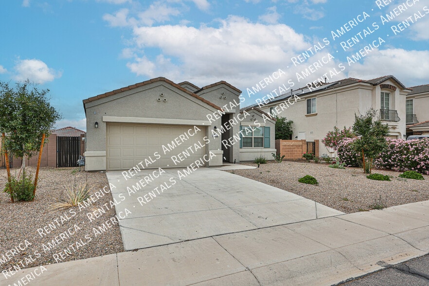 Primary Photo - 30041 W Earll Dr