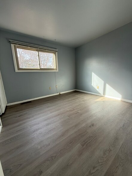 Building Photo - 15135 E Wesley Ave