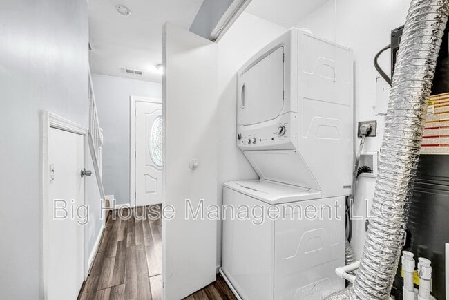 Building Photo - 4536 Reeves Pl