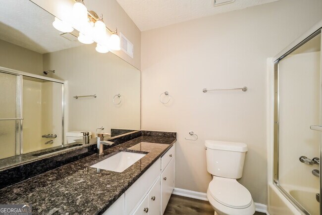 Building Photo - 2920 Sandstone Trail