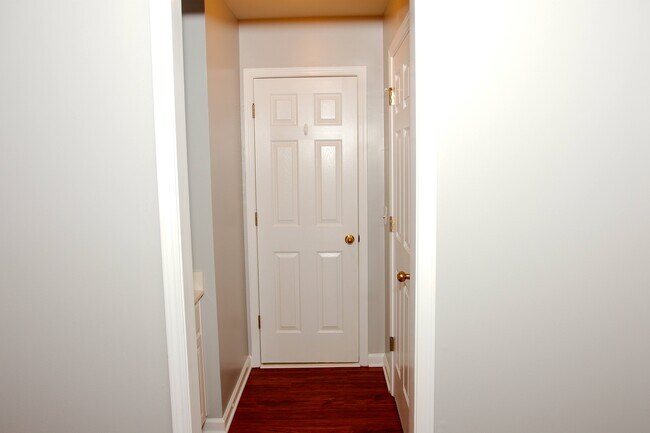 Building Photo - 2927 Arbor Creek Ln