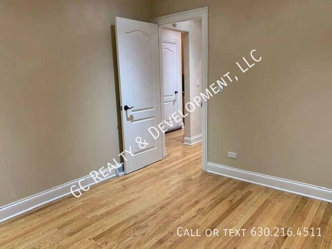 Building Photo - 1460 Whitcomb Ave