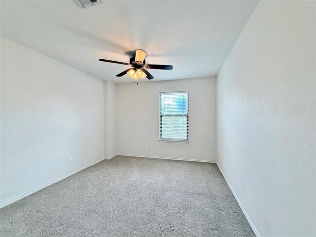 Building Photo - 2117 Townsman Trail