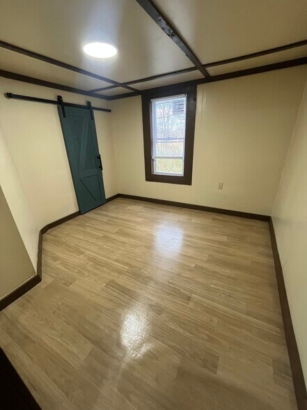 Building Photo - 826 Marcum Rd