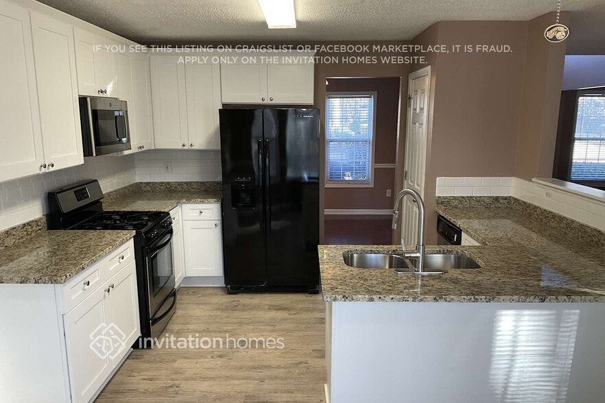 Building Photo - 4028 St George Walk SW