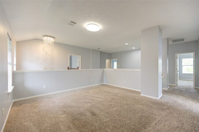 Building Photo - 9351 Royal Way