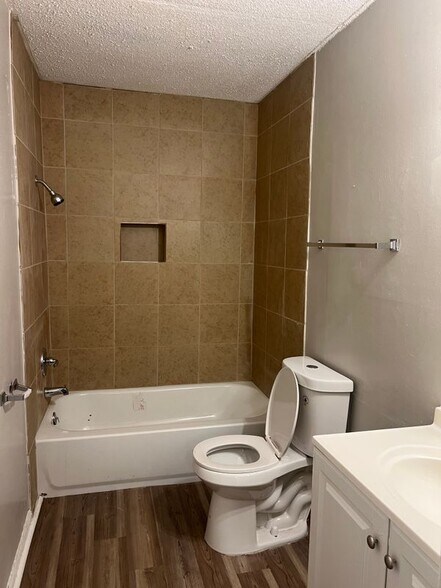 Building Photo - 62 Harvard Rd