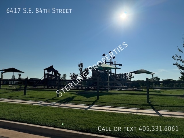 Building Photo - 6417 SE 84th St