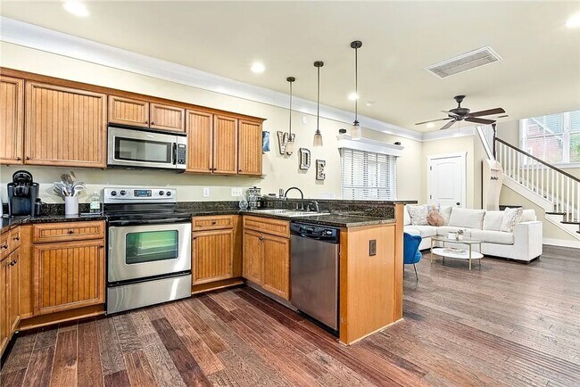 Building Photo - Available Summer 2026!