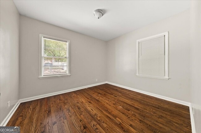 Building Photo - 1935 Handley Ave SW