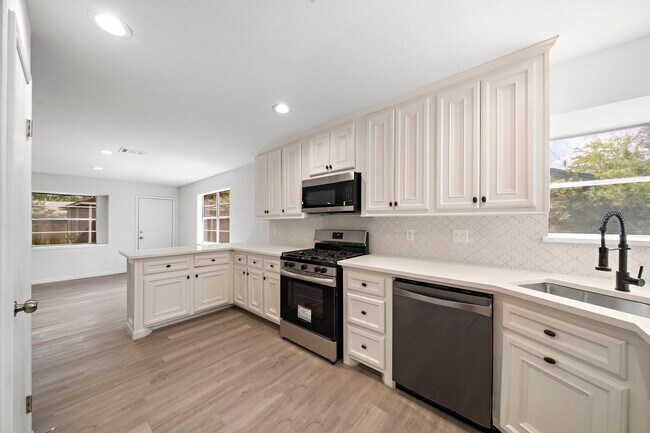 Building Photo - 2526 Nightowl Trail