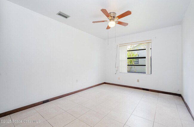 Building Photo - 178 Cinnamon Lake Cir