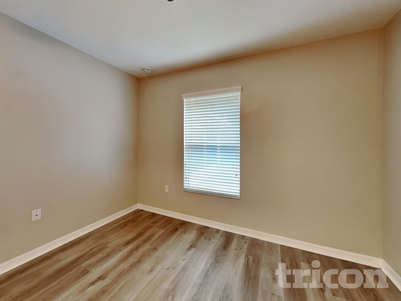 Building Photo - 1532 Wallace Manor Ave