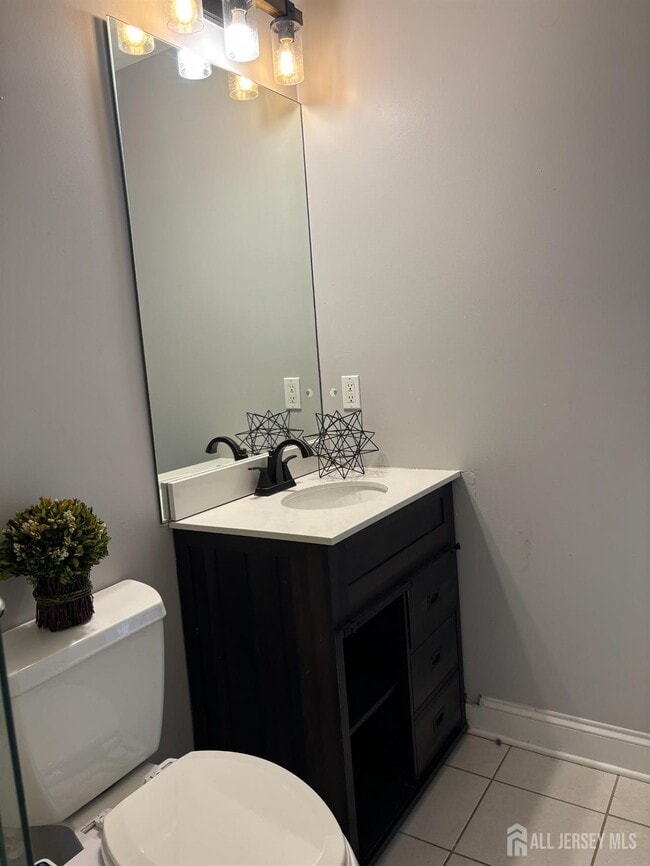 Building Photo - 112 N Broadway