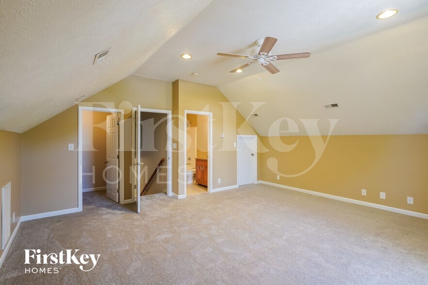 Building Photo - 115 Gallant Ct