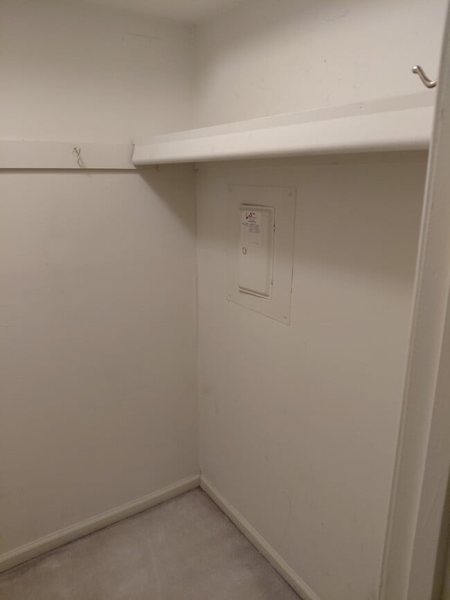 Building Photo - 93 Ramsgate Ct