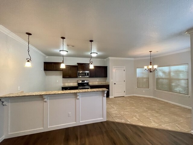 Building Photo - 1053 Tarah Knolls Cir