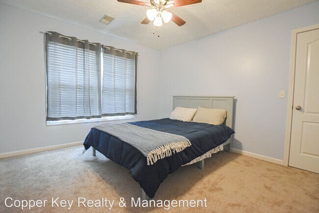 Building Photo - 3 br, 2.5 bath House - 850 Nandina Court