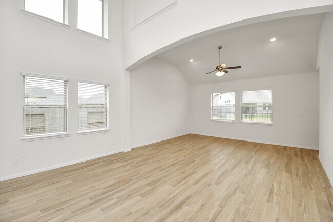 Building Photo - 2431 WAYBREAD Ln