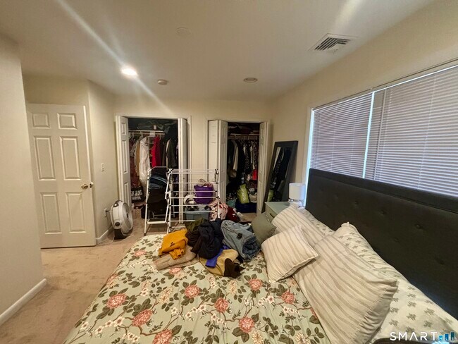 Building Photo - 14 Old Fitch Hill Rd