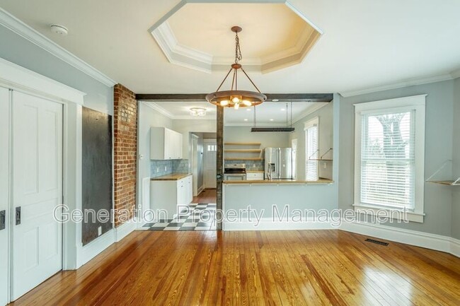 Building Photo - 1126 W Mississippi Ave