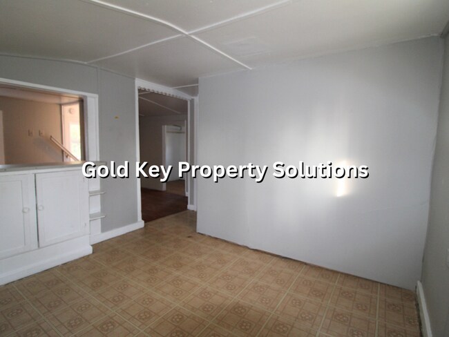 Building Photo - 2 BR 1 BA House Off Scatterfield (NO SECTION 8)