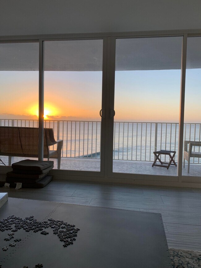 Building Photo - 3590 S Ocean Blvd