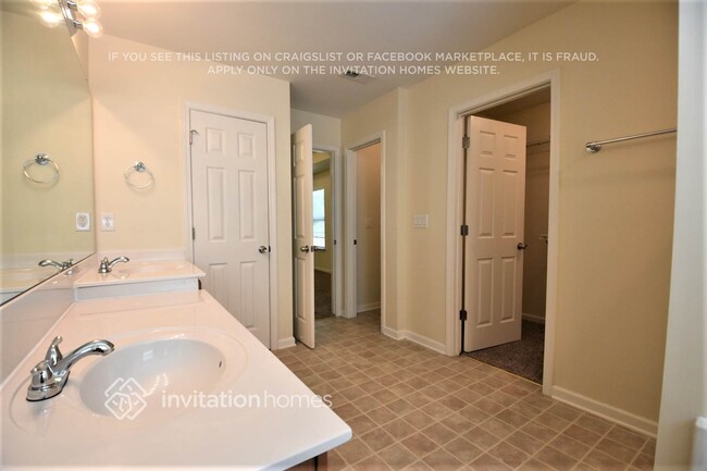 Building Photo - 3411 Crutchfield Pl