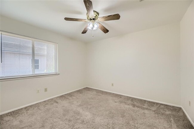 Building Photo - 9111 Marsh Dr