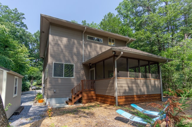 Building Photo - 752 Hiawassee Ave