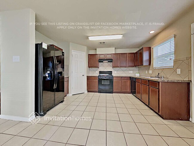 Building Photo - 19239 Canaras Ct