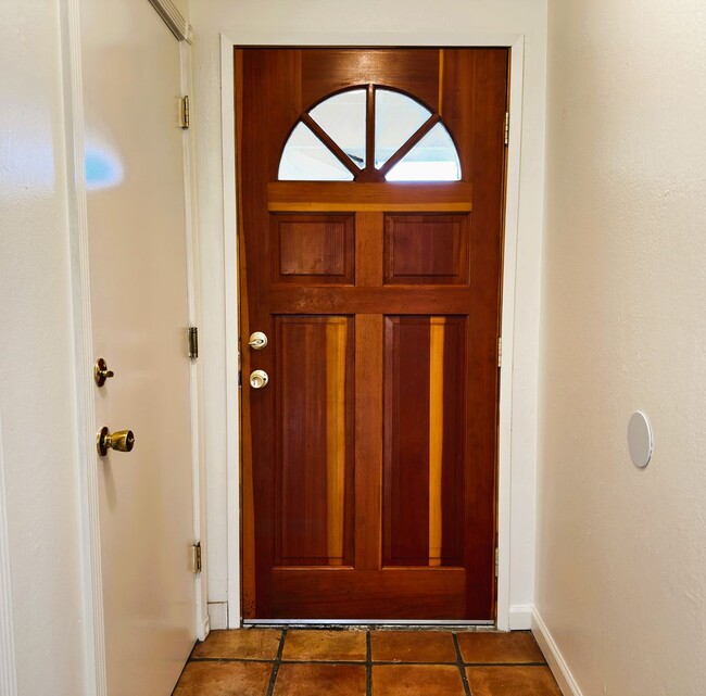 Building Photo - 432 Cambiaso Pl