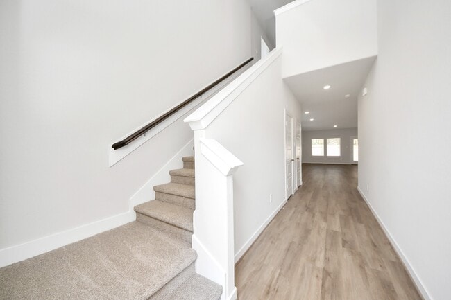 Building Photo - 6808 Hart Oak Ct