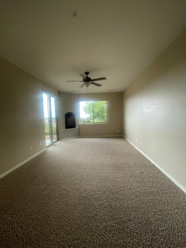 Building Photo - 1611 Cloudstone Dr