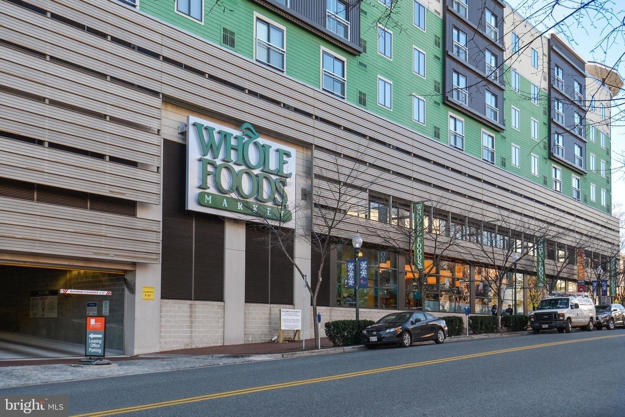 Building Photo - 10416 Rockville Pike
