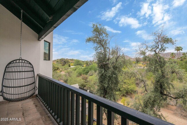 Building Photo - 4814 E Marston Dr