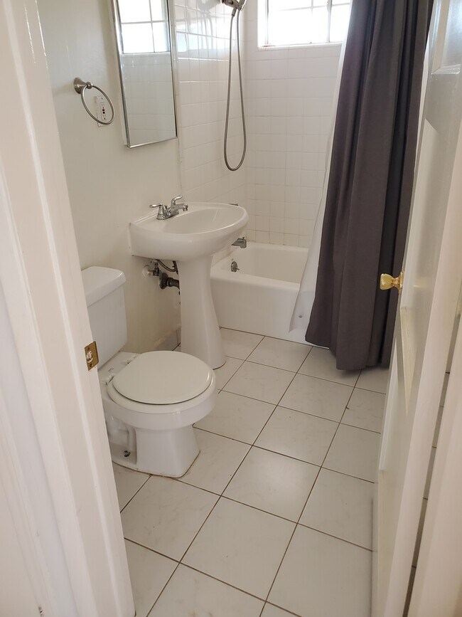 bathroom - 2616 Grand Canal