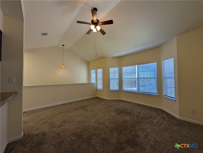 Building Photo - 1270 Hillcrest Dr