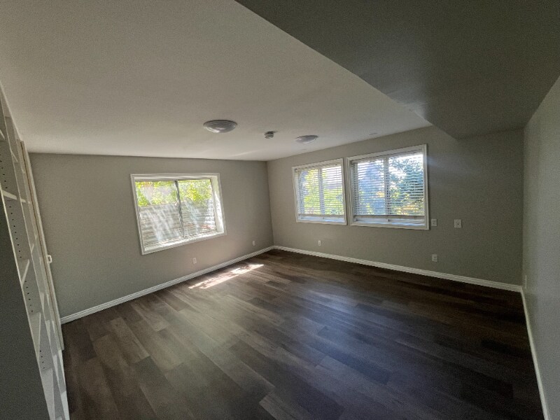 Building Photo - 6624 S Bouchelle Cv