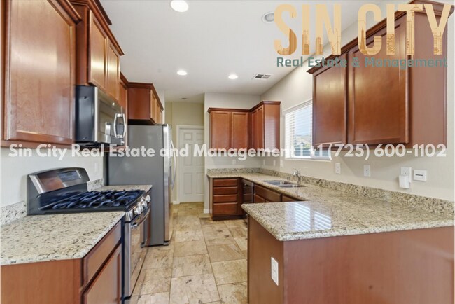 Building Photo - "Charming 3-Bed Oasis with 2.5 Baths on Winterfell Place – 1745 Sq. Ft. of Comfortable Living in ...