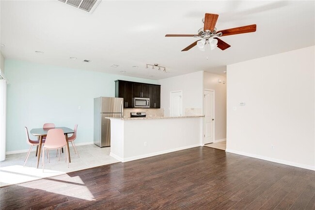 Building Photo - 11137 Bright Leaf Terrace