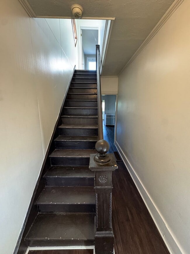 Building Photo - 3 Bedroom 1.5 Bath in Natrona Heights!